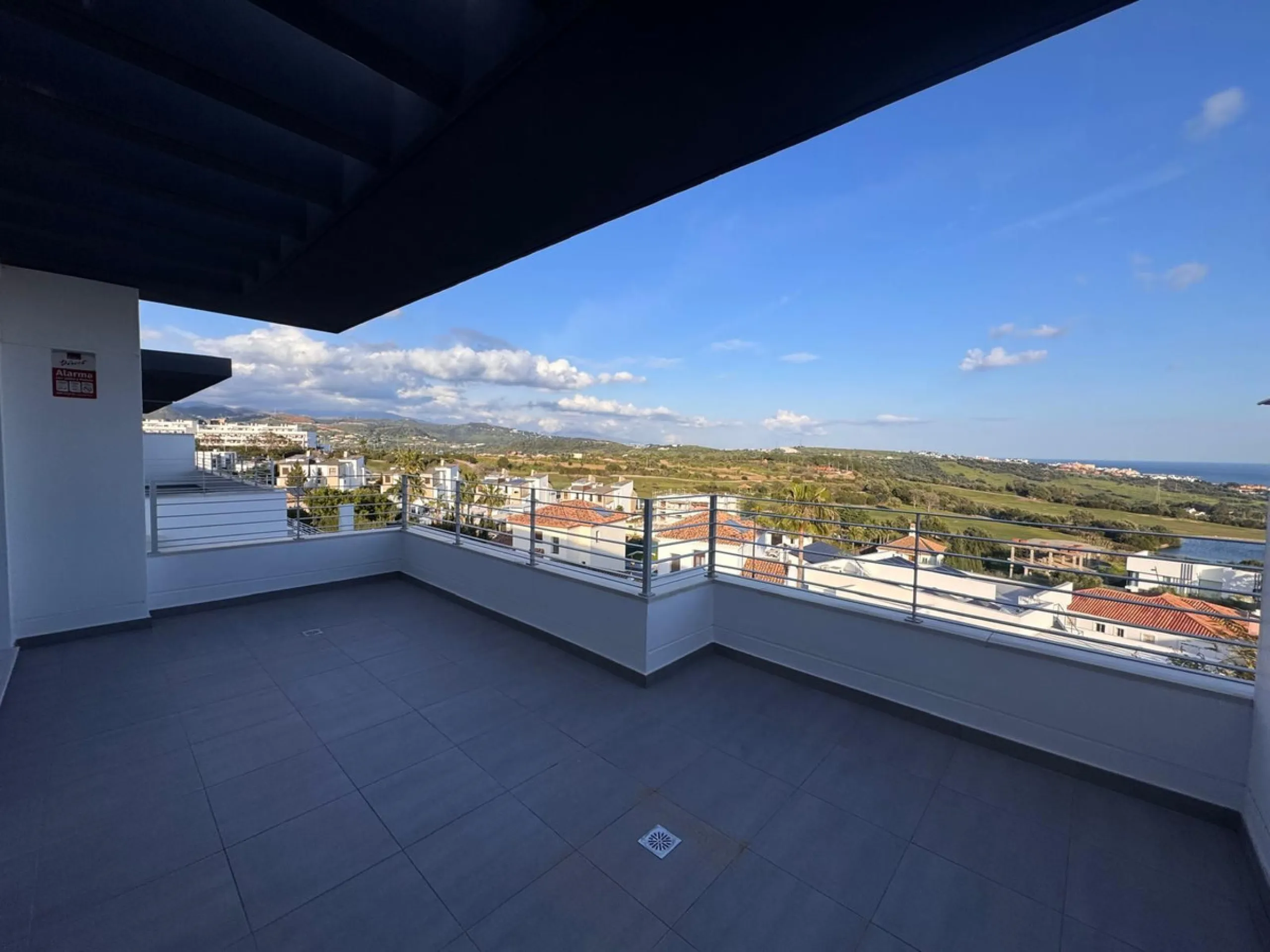 Penthouse with panoramic sea and golf views – Estepona, Valle Romano, Calle Ecuador 1