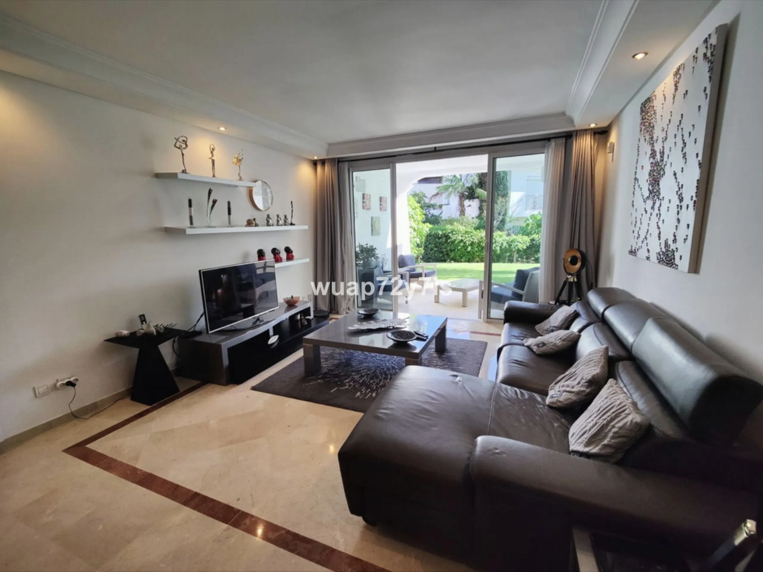 Luxury Ground Floor Apartment in Ventura Del Mar with Private Spacious Terrace.