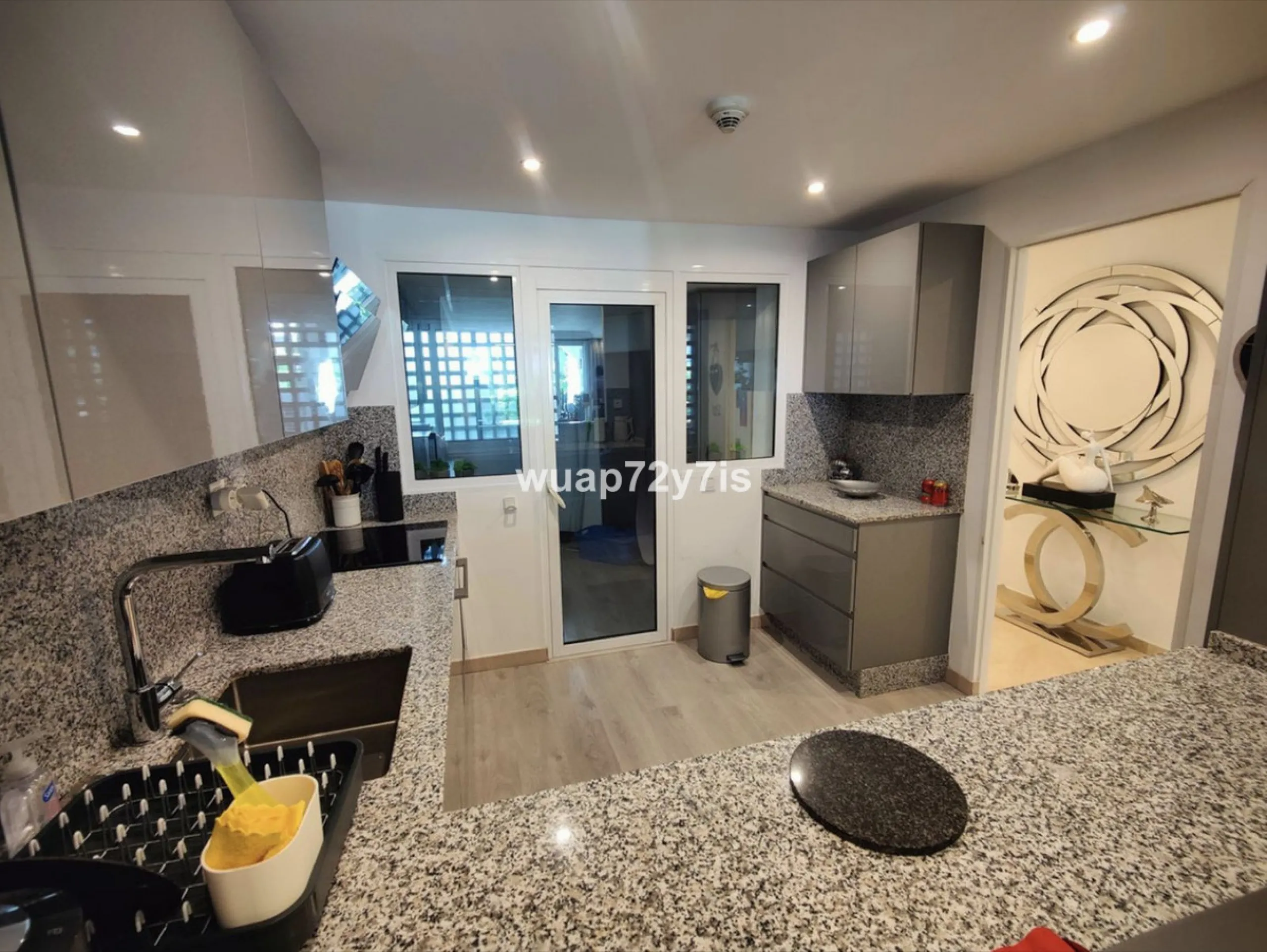 Luxury Ground Floor Apartment in Ventura Del Mar with Private Spacious Terrace.