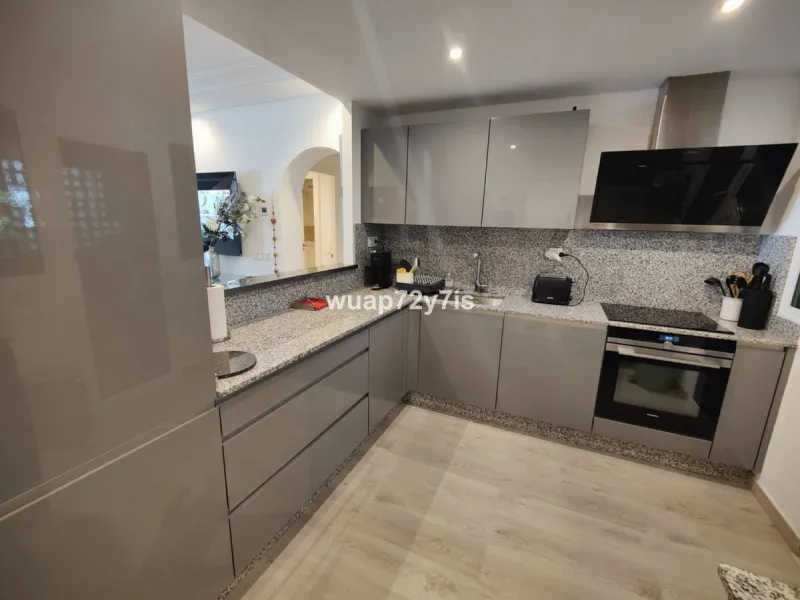 Luxury Ground Floor Apartment in Ventura Del Mar with Private Spacious Terrace.