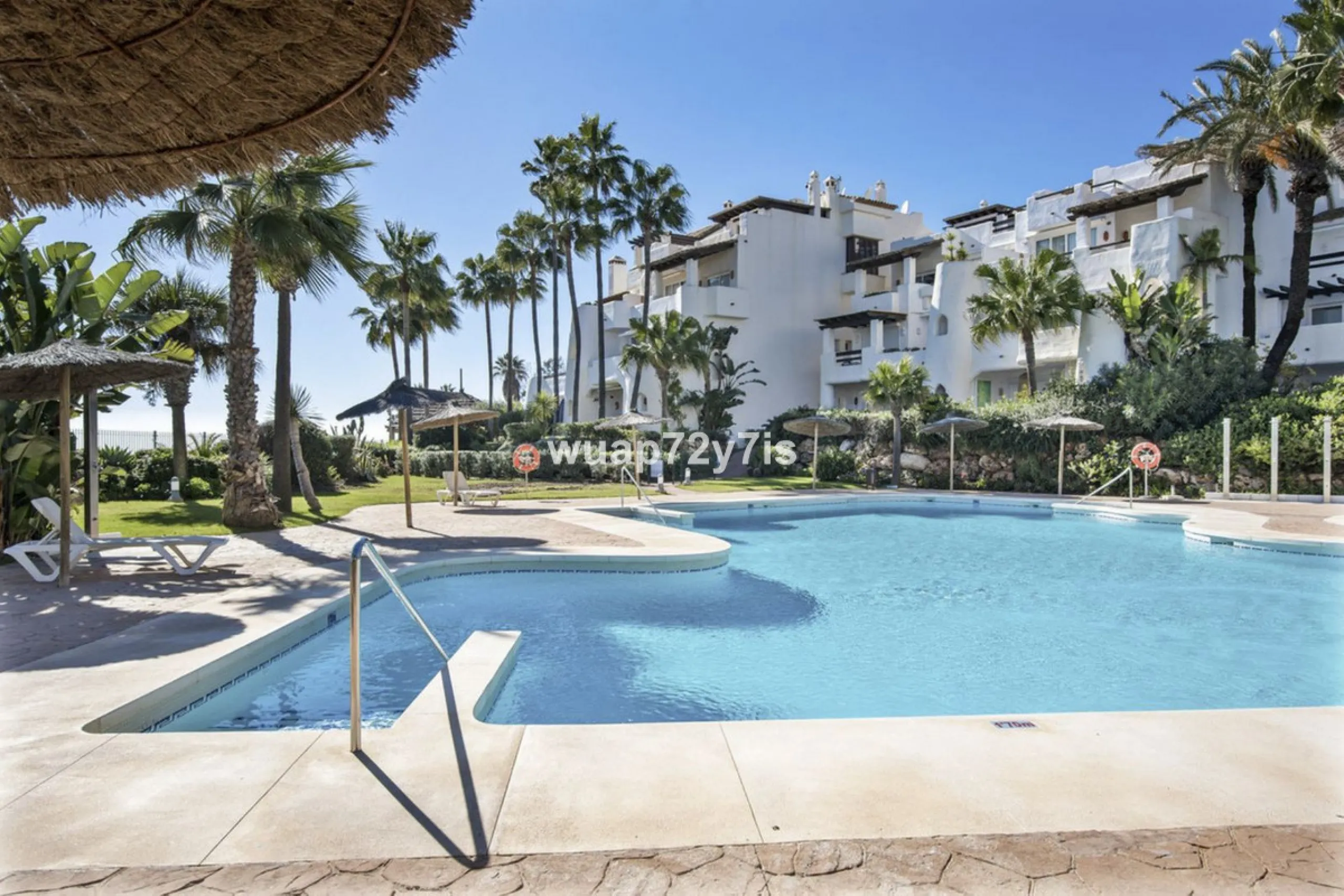 Luxury Ground Floor Apartment in Ventura Del Mar with Private Spacious Terrace.