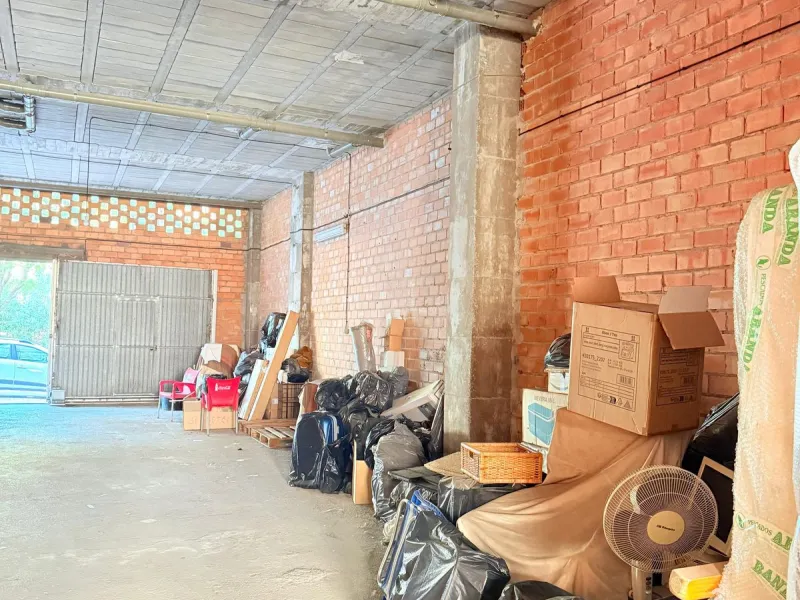 Spacious Commercial Premises for Sale in Prime Area