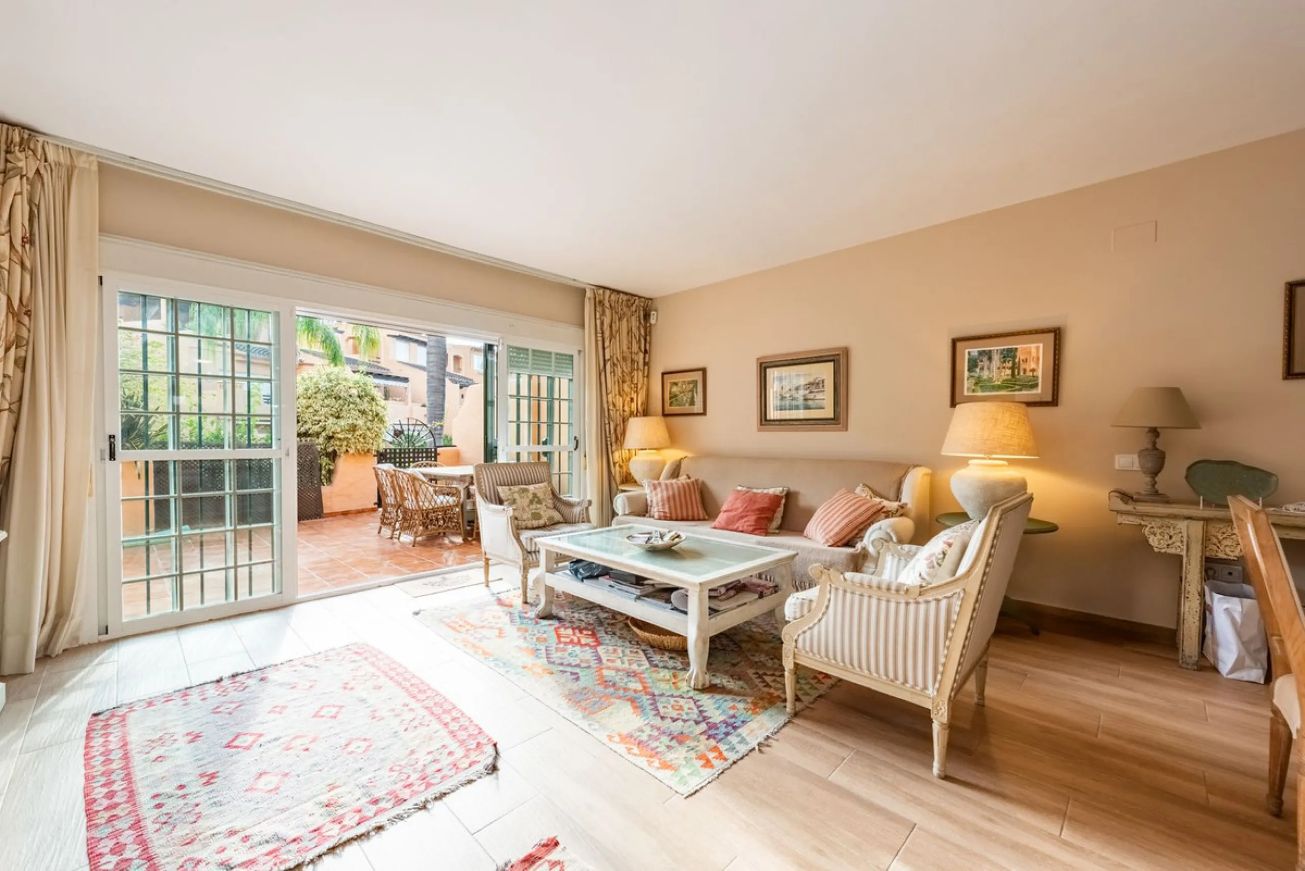 Located within the secure gated community of Oasis de Nagüeles, this beautifully presented semi-detached home offers the perfect blend of comfort, style, and convenience. With three bedrooms, generous living spaces, and a prime location in one of Marbella