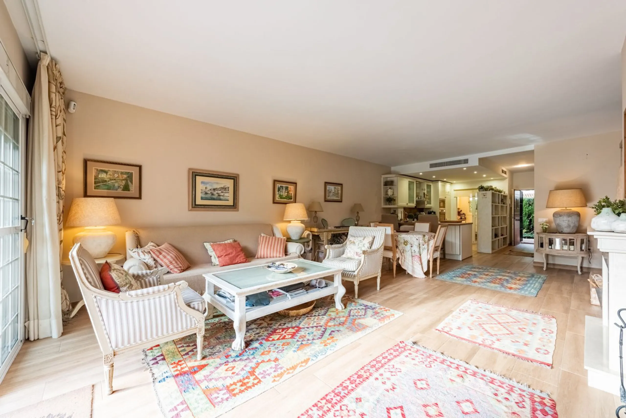 Located within the secure gated community of Oasis de Nagüeles, this beautifully presented semi-detached home offers the perfect blend of comfort, style, and convenience. With three bedrooms, generous living spaces, and a prime location in one of Marbella
