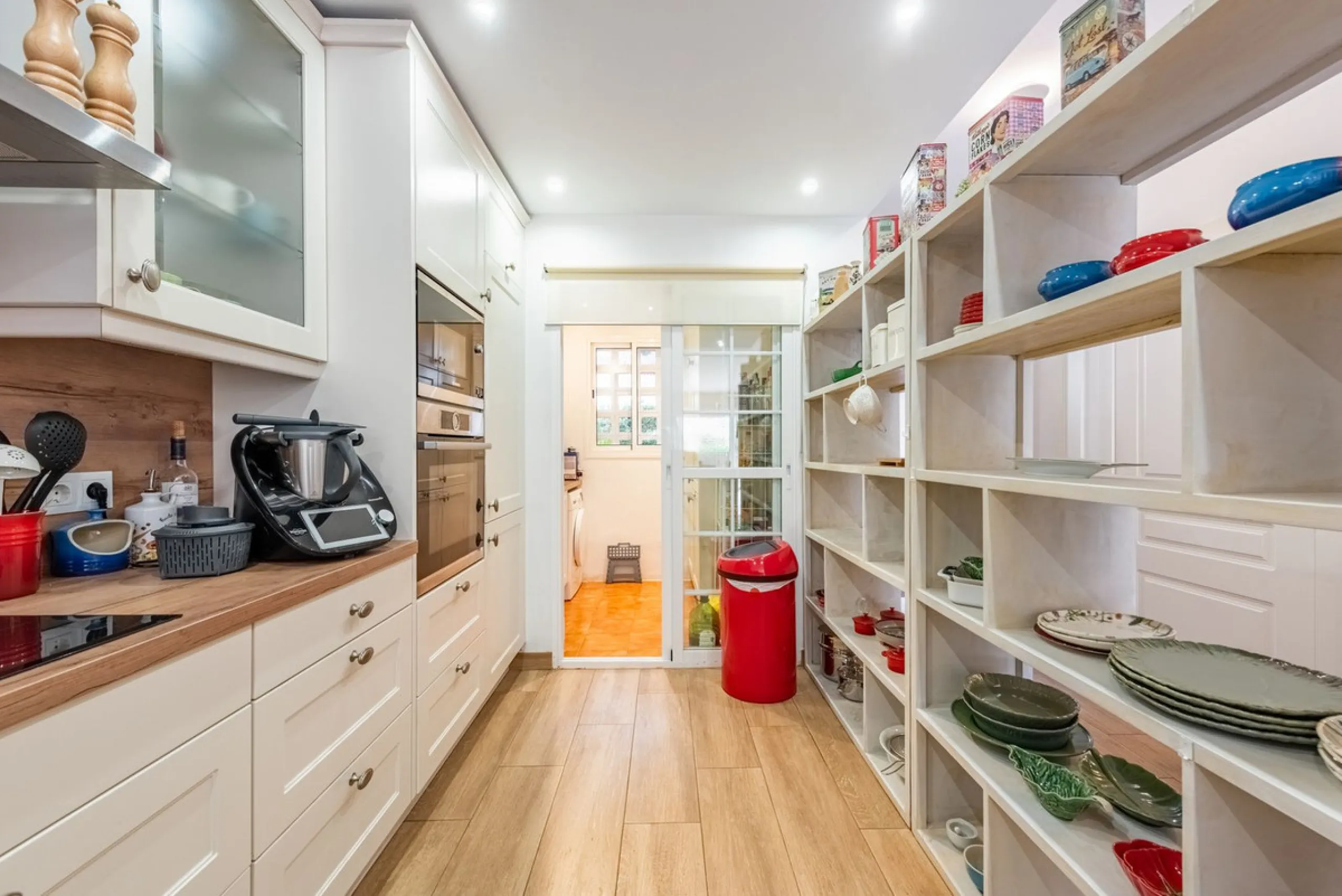 Located within the secure gated community of Oasis de Nagüeles, this beautifully presented semi-detached home offers the perfect blend of comfort, style, and convenience. With three bedrooms, generous living spaces, and a prime location in one of Marbella