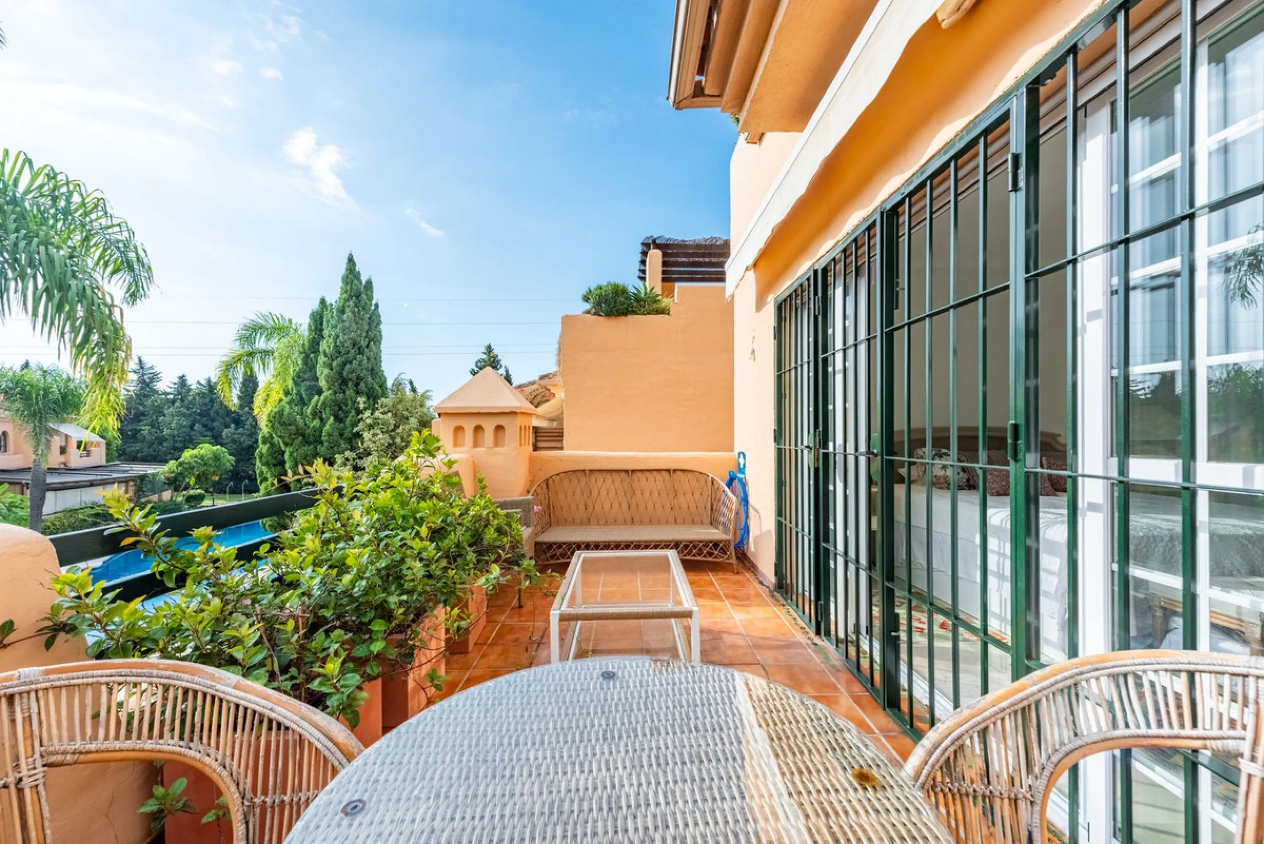 Located within the secure gated community of Oasis de Nagüeles, this beautifully presented semi-detached home offers the perfect blend of comfort, style, and convenience. With three bedrooms, generous living spaces, and a prime location in one of Marbella