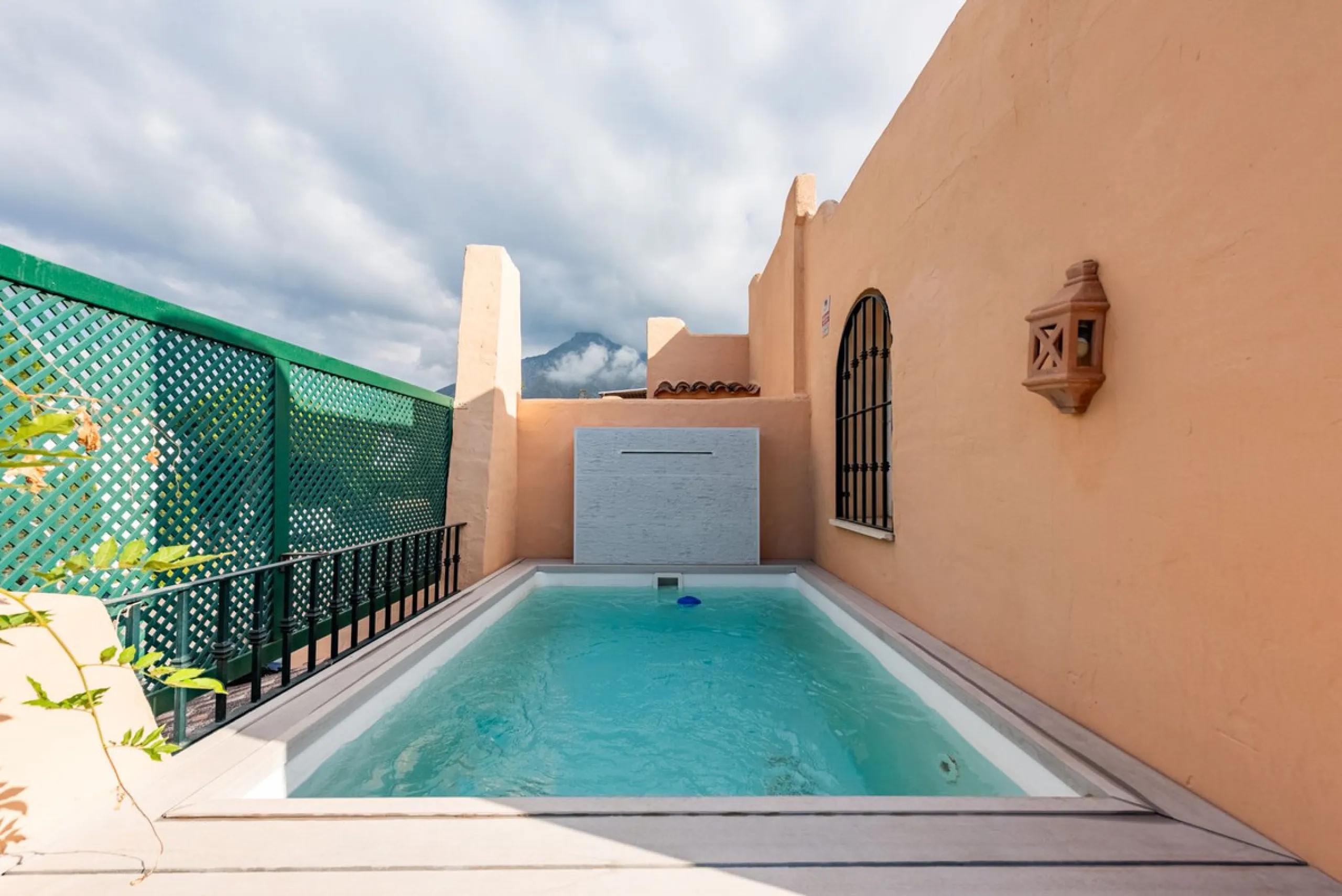 Located within the secure gated community of Oasis de Nagüeles, this beautifully presented semi-detached home offers the perfect blend of comfort, style, and convenience. With three bedrooms, generous living spaces, and a prime location in one of Marbella