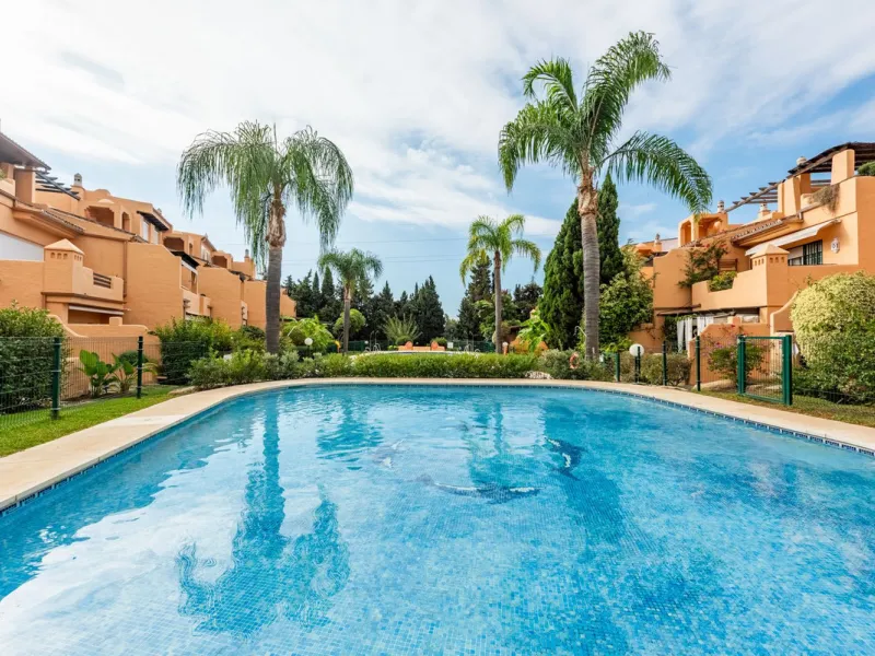 Located within the secure gated community of Oasis de Nagüeles, this beautifully presented semi-detached home offers the perfect blend of comfort, style, and convenience. With three bedrooms, generous living spaces, and a prime location in one of Marbella
