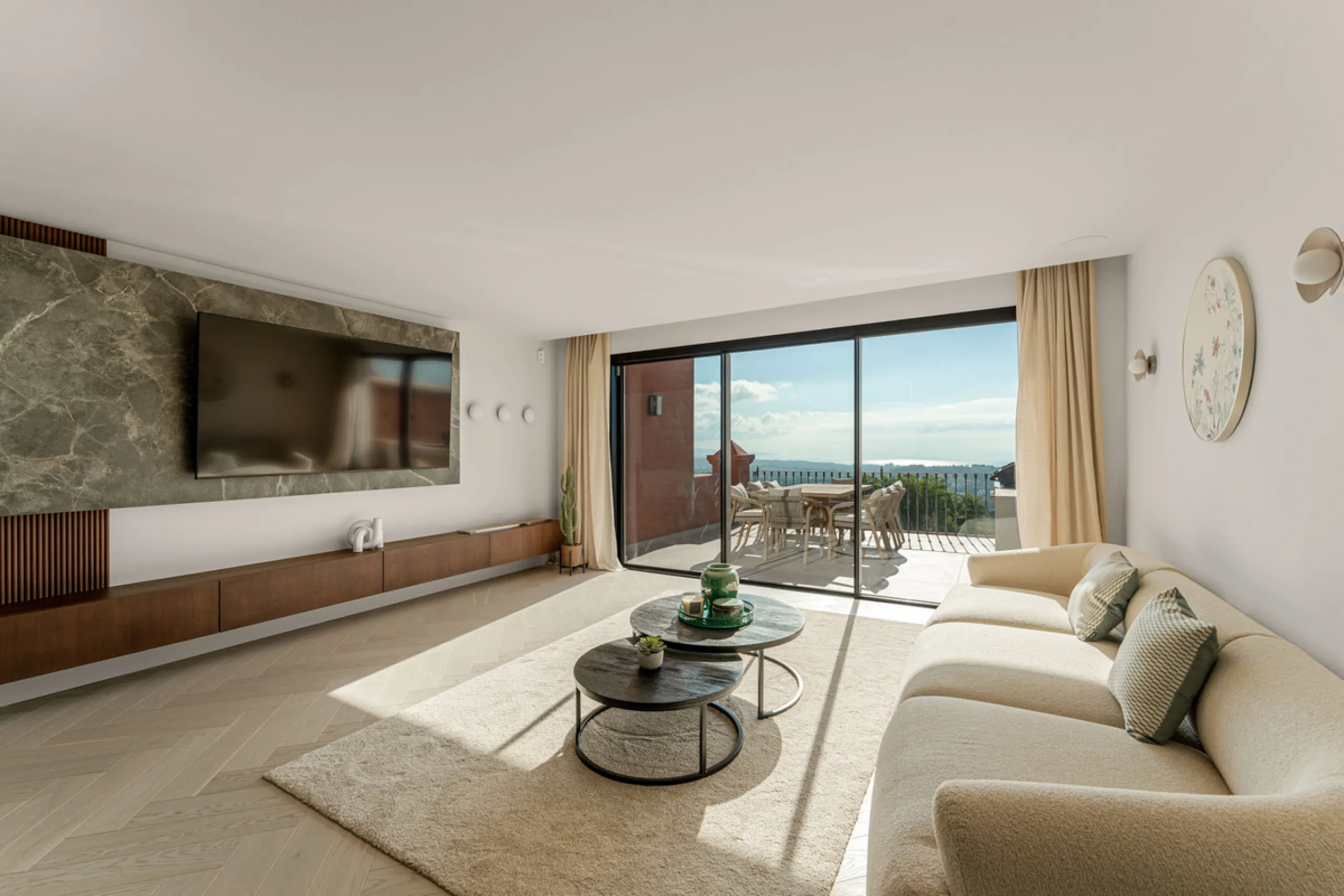 Apartment - Penthouse Duplex в продаже в Benahavís, Málaga. В доме 4 спален и 4 ванных комнат. Площадь дома 253 м²