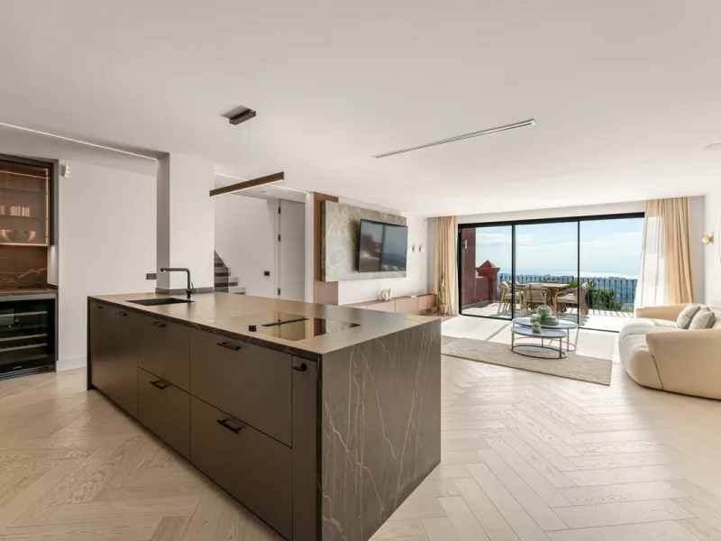 Apartment - Penthouse Duplex в продаже в Benahavís, Málaga. В доме 4 спален и 4 ванных комнат. Площадь дома 253 м²