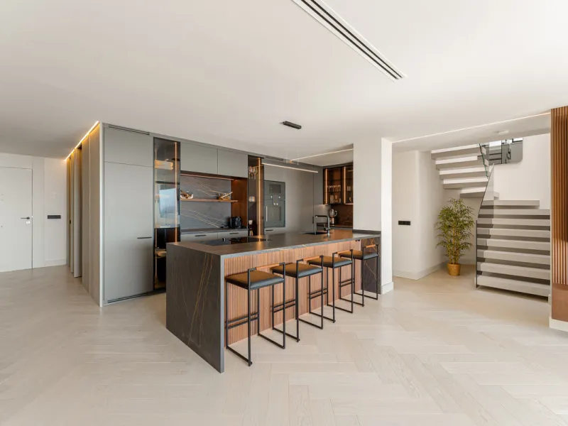 Apartment - Penthouse Duplex в продаже в Benahavís, Málaga. В доме 4 спален и 4 ванных комнат. Площадь дома 253 м²