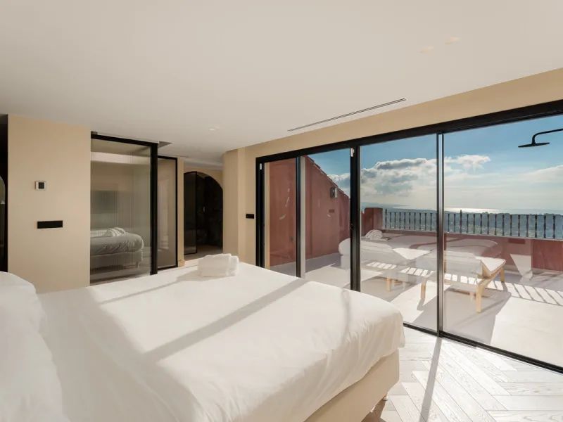 Apartment - Penthouse Duplex в продаже в Benahavís, Málaga. В доме 4 спален и 4 ванных комнат. Площадь дома 253 м²