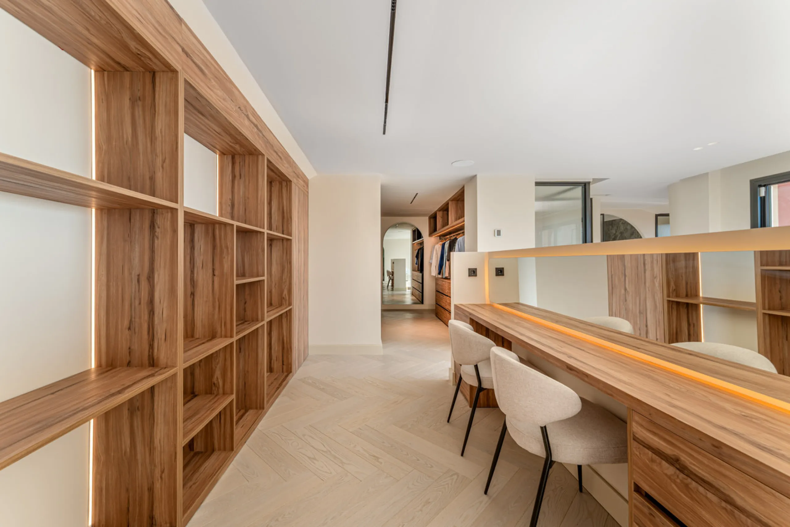 Apartment - Penthouse Duplex в продаже в Benahavís, Málaga. В доме 4 спален и 4 ванных комнат. Площадь дома 253 м²