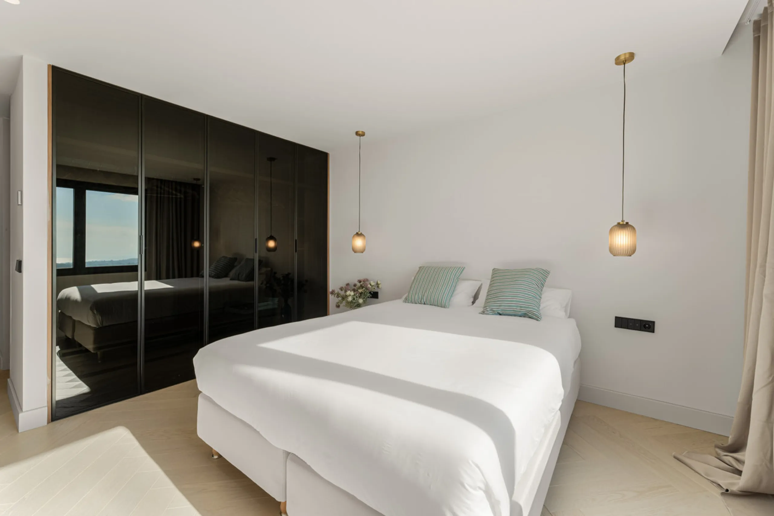 Apartment - Penthouse Duplex в продаже в Benahavís, Málaga. В доме 4 спален и 4 ванных комнат. Площадь дома 253 м²