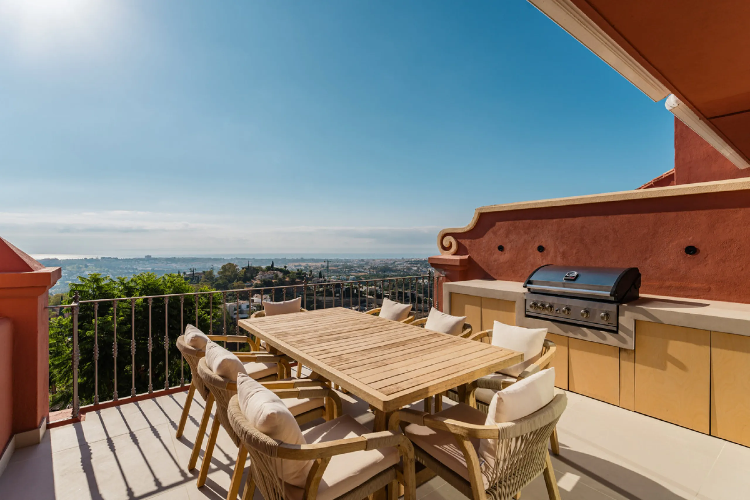 Apartment - Penthouse Duplex в продаже в Benahavís, Málaga. В доме 4 спален и 4 ванных комнат. Площадь дома 253 м²