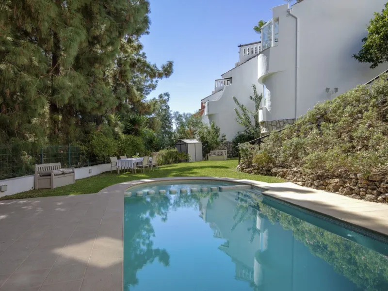 House - Townhouse в продаже в Mijas, Málaga. В доме 2 спален и 2 ванных комнат. Площадь дома 113 м². Площадь участка 100 м²
