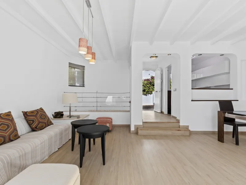 House - Townhouse в продаже в Mijas, Málaga. В доме 2 спален и 2 ванных комнат. Площадь дома 113 м². Площадь участка 100 м²