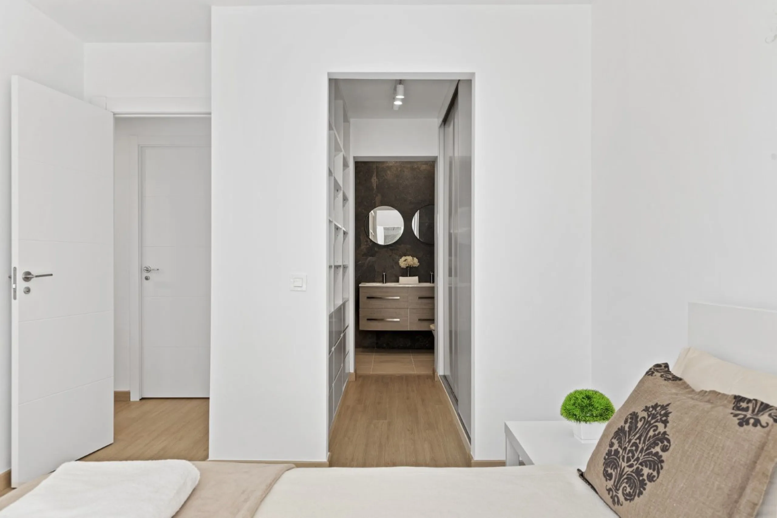 House - Townhouse в продаже в Mijas, Málaga. В доме 2 спален и 2 ванных комнат. Площадь дома 113 м². Площадь участка 100 м²
