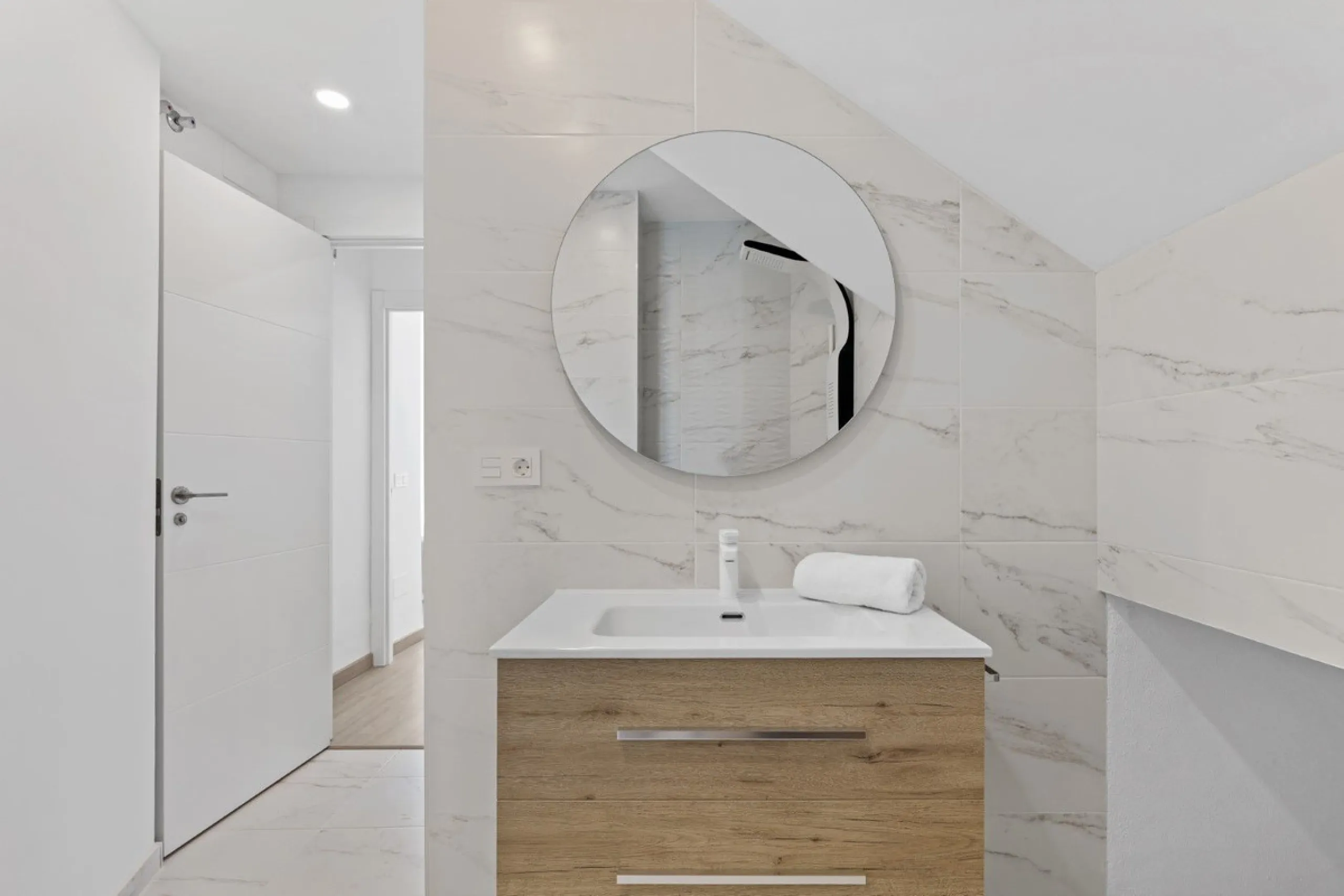 House - Townhouse в продаже в Mijas, Málaga. В доме 2 спален и 2 ванных комнат. Площадь дома 113 м². Площадь участка 100 м²