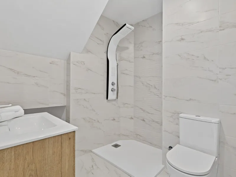 House - Townhouse в продаже в Mijas, Málaga. В доме 2 спален и 2 ванных комнат. Площадь дома 113 м². Площадь участка 100 м²