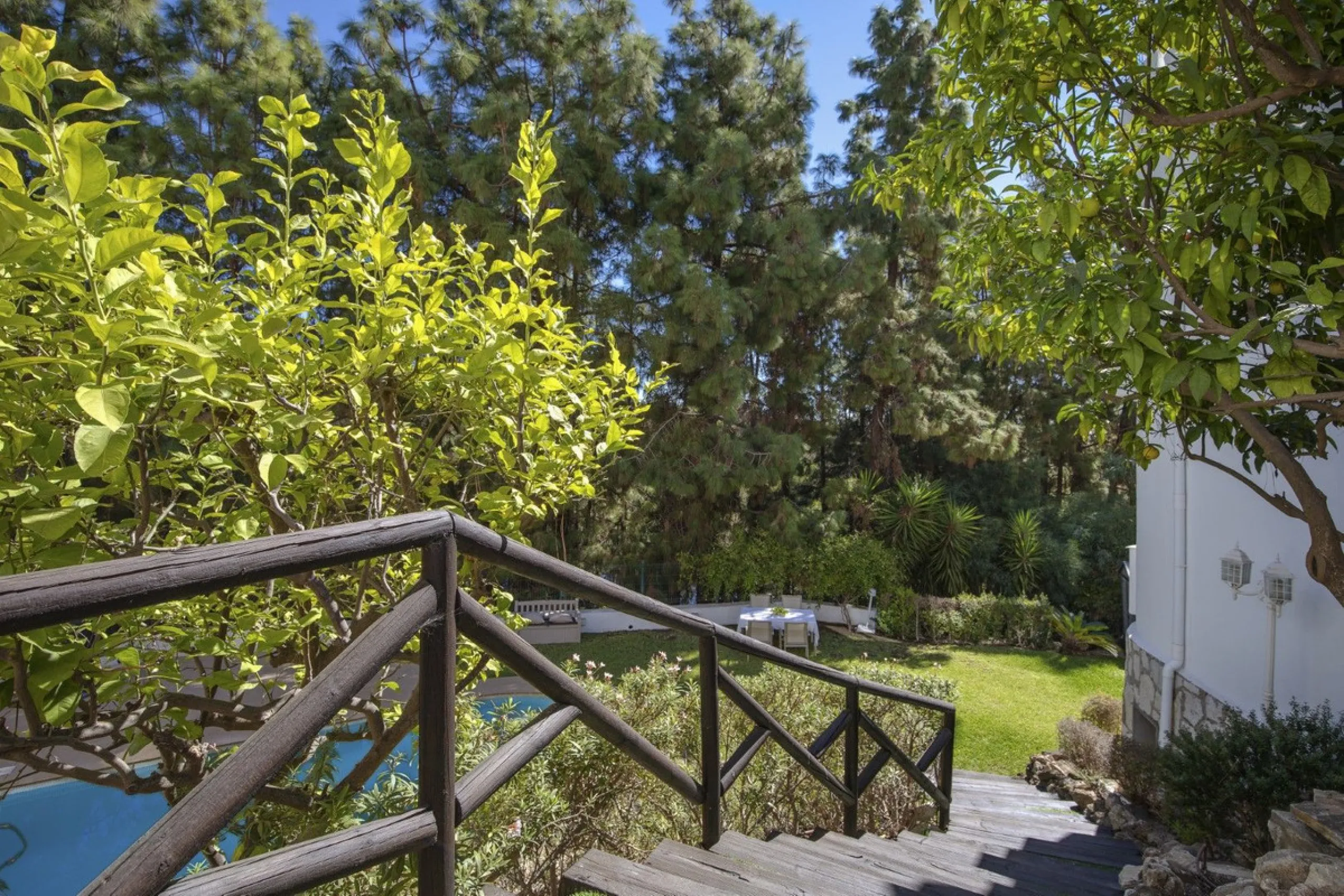 House - Townhouse в продаже в Mijas, Málaga. В доме 2 спален и 2 ванных комнат. Площадь дома 113 м². Площадь участка 100 м²