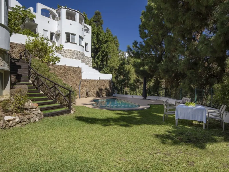 House - Townhouse в продаже в Mijas, Málaga. В доме 2 спален и 2 ванных комнат. Площадь дома 113 м². Площадь участка 100 м²