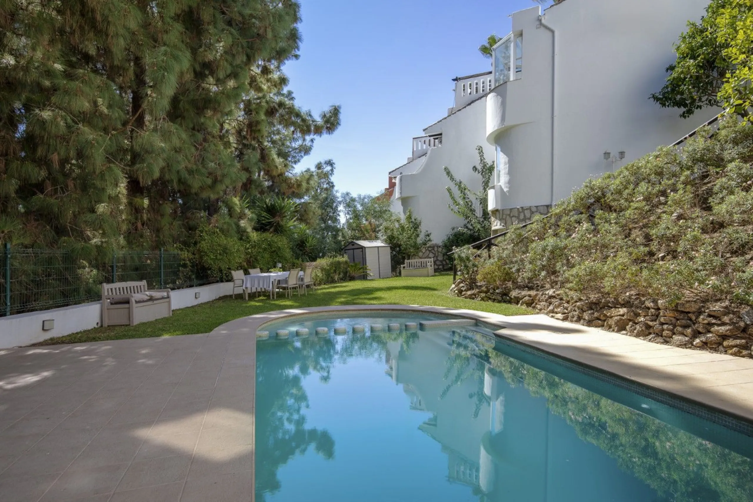 House - Townhouse в продаже в Mijas, Málaga. В доме 2 спален и 2 ванных комнат. Площадь дома 113 м². Площадь участка 100 м²