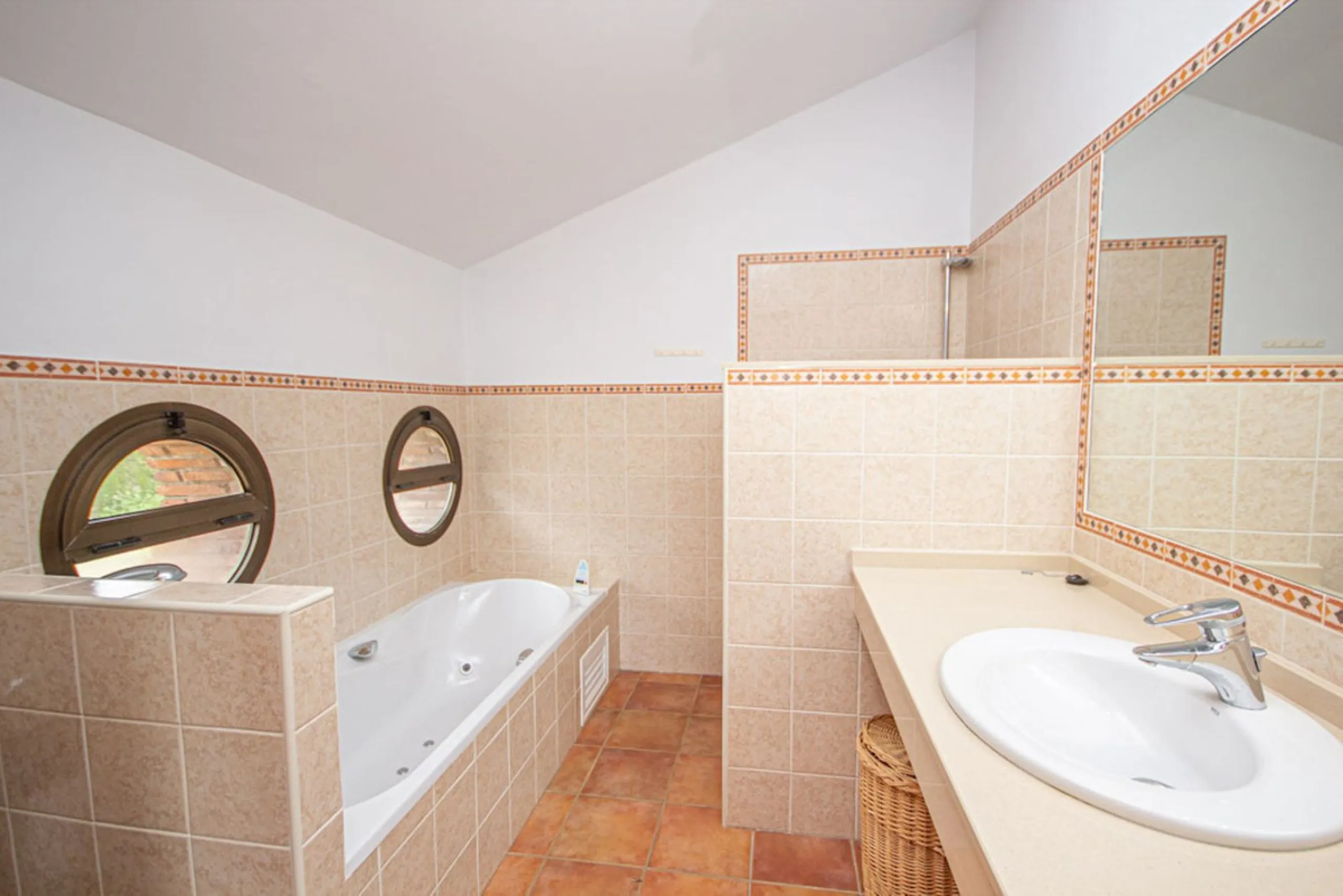 Charming Finca in Entrerríos – Space, Privacy & Andalusian Character