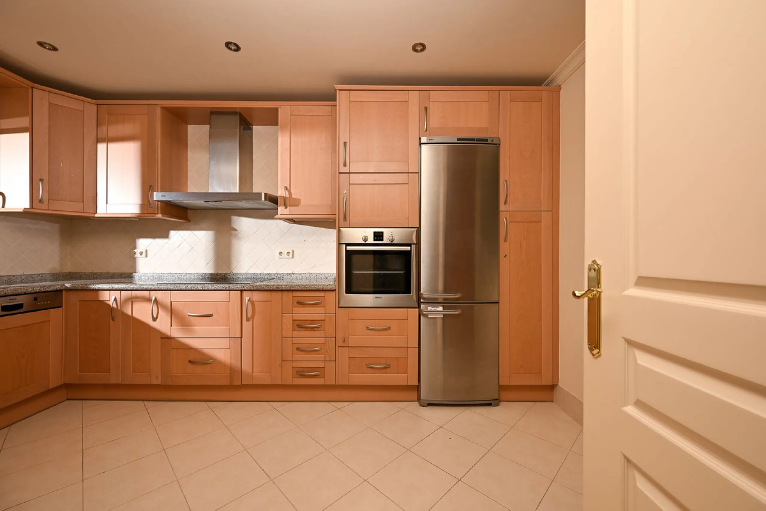 Exclusive 3 Bedroom Apartment with Panoramic Views