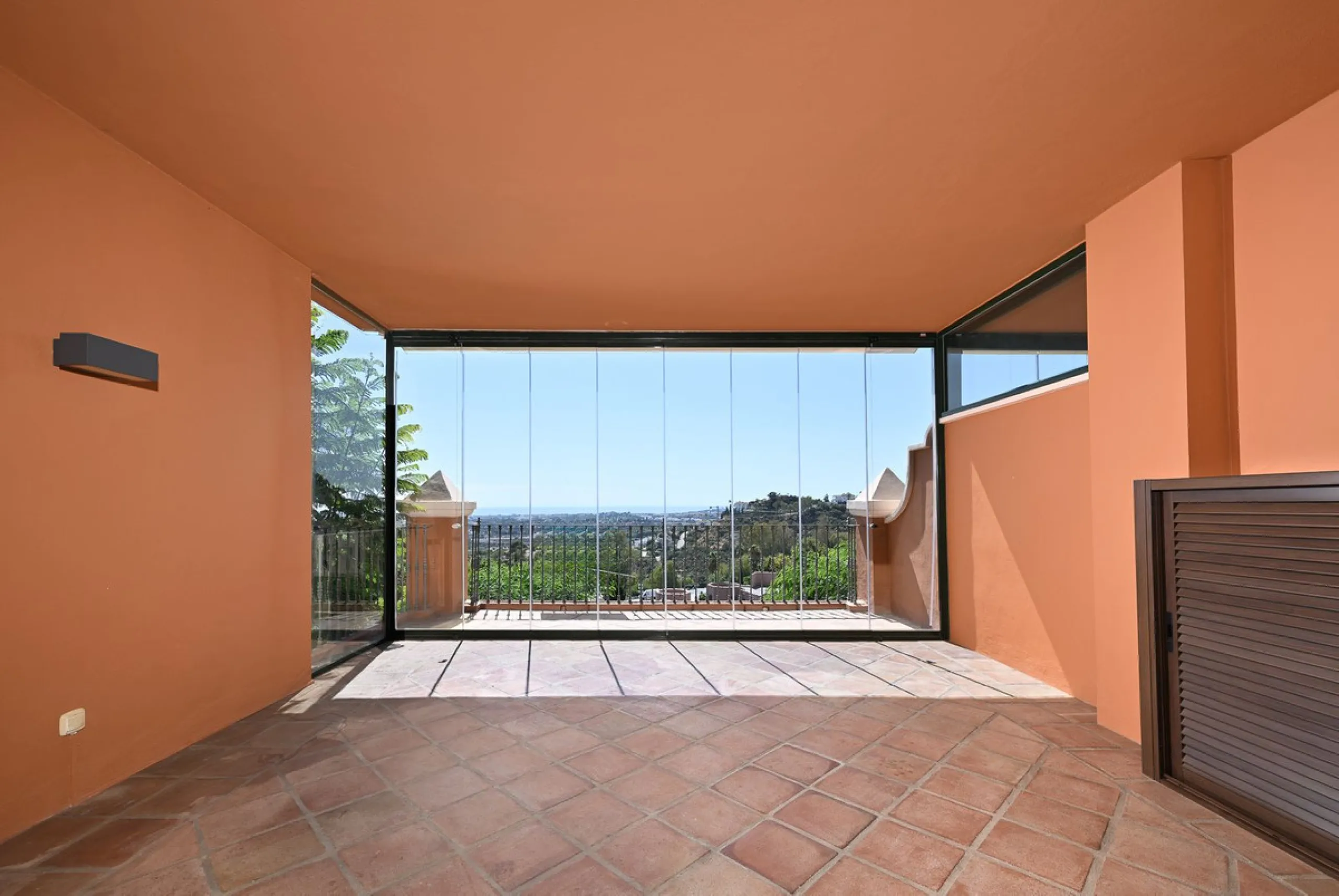 Exclusive 3 Bedroom Apartment with Panoramic Views
