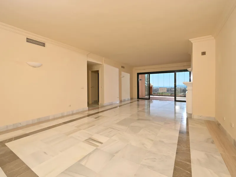 Exclusive 3 Bedroom Apartment with Panoramic Views