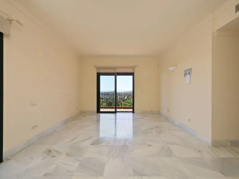 Exclusive 3 Bedroom Apartment with Panoramic Views
