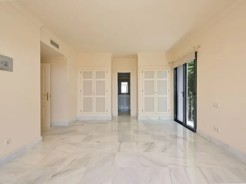 Exclusive 3 Bedroom Apartment with Panoramic Views