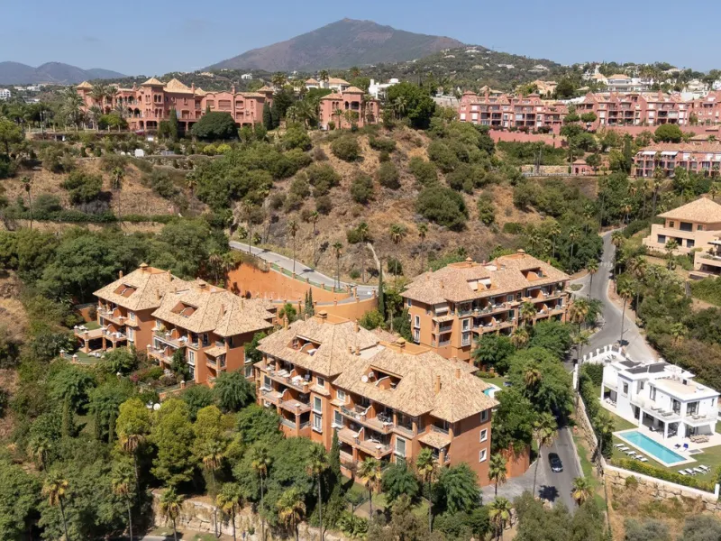 Exclusive 3 Bedroom Apartment with Panoramic Views