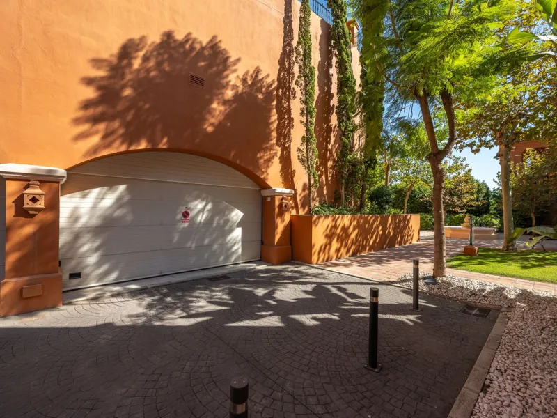 Exclusive 3 Bedroom Apartment with Panoramic Views