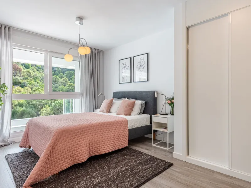 Apartment - Middle Floor Apartment в продаже в Benahavís, Málaga. В доме 2 спален и 2 ванных комнат. Площадь дома 89 м²