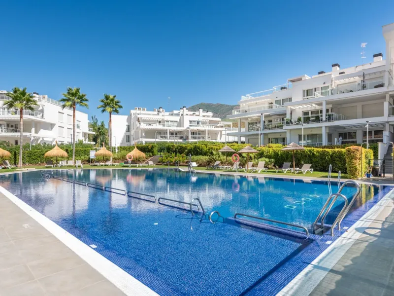 Apartment - Middle Floor Apartment в продаже в Benahavís, Málaga. В доме 2 спален и 2 ванных комнат. Площадь дома 89 м²