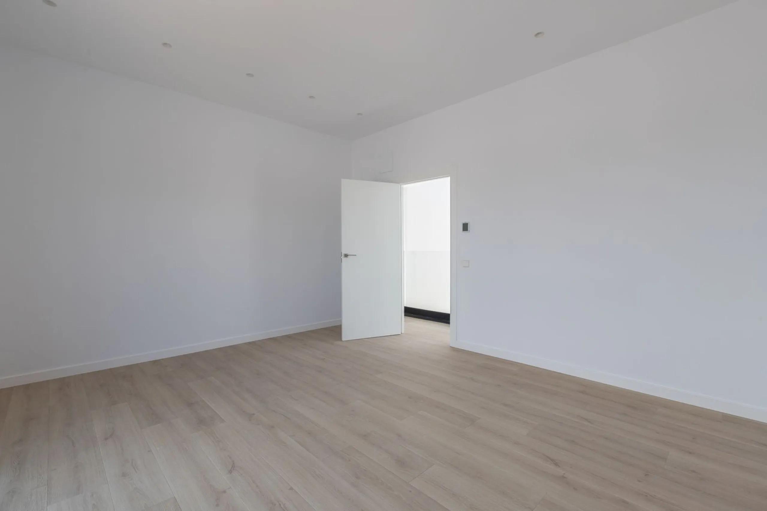House - Detached Villa в продаже в Marbella, Málaga. В доме 4 спален и 5 ванных комнат. Площадь дома 429 м². Площадь участка 1100 м²
