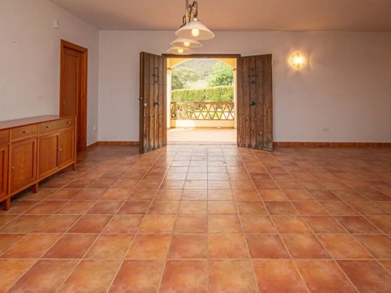 Charming Finca in Entrerríos – Space, Privacy & Andalusian Character