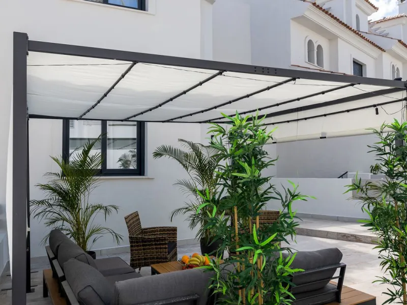 Modern Townhouse in Agra Residencial