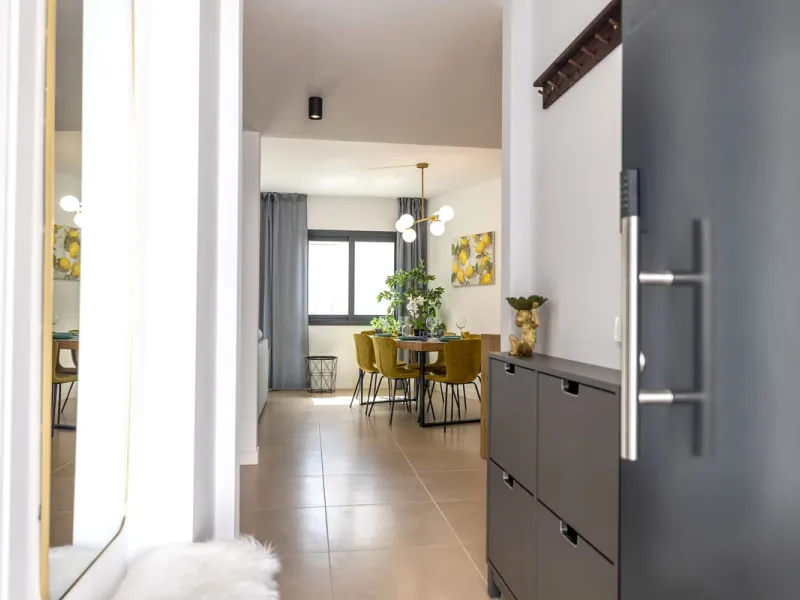 Modern Townhouse in Agra Residencial