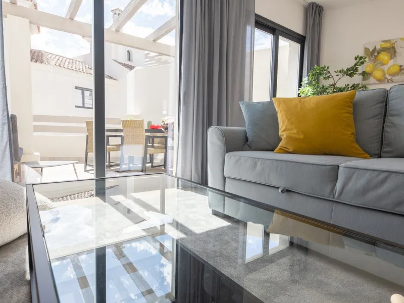 Modern Townhouse in Agra Residencial