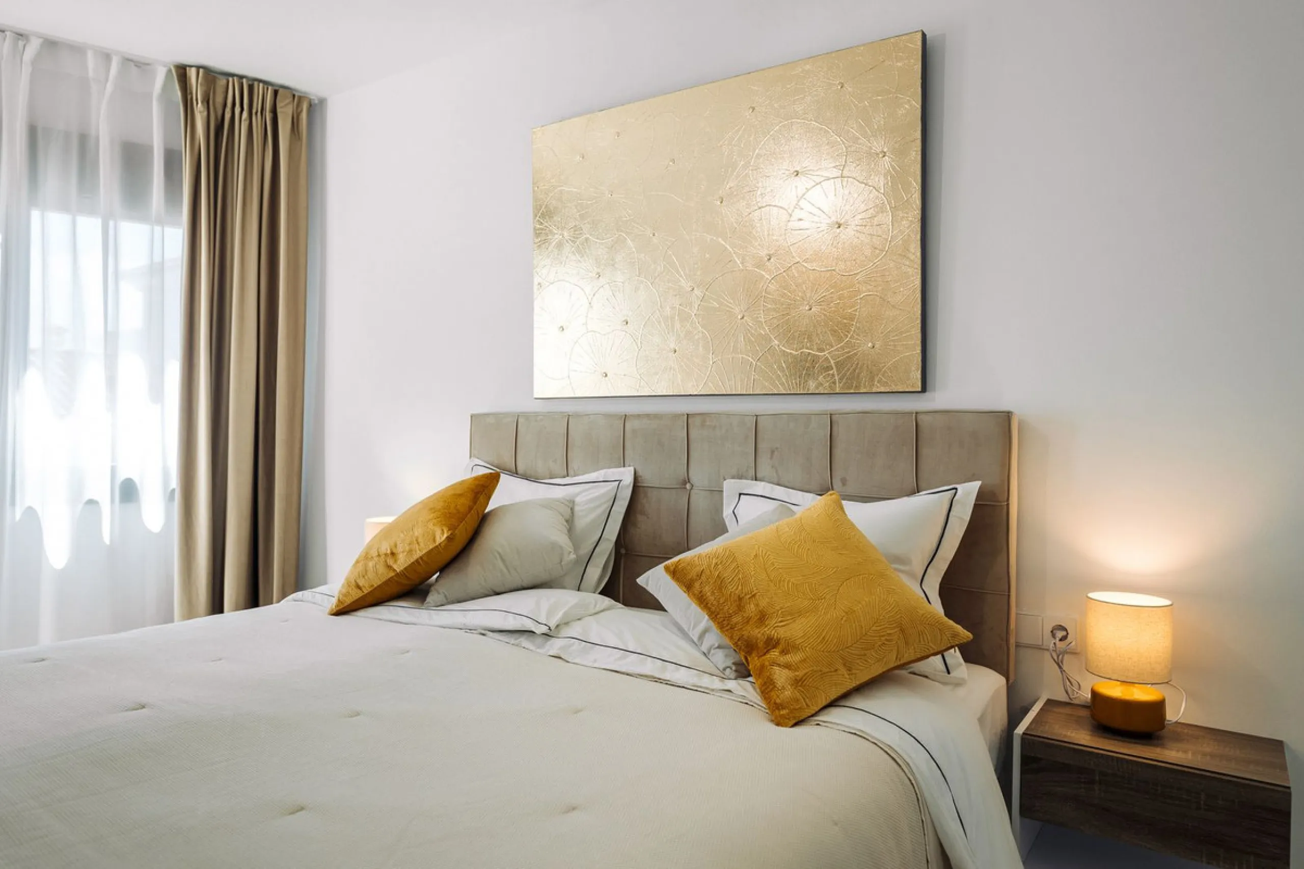 Modern Townhouse in Agra Residencial