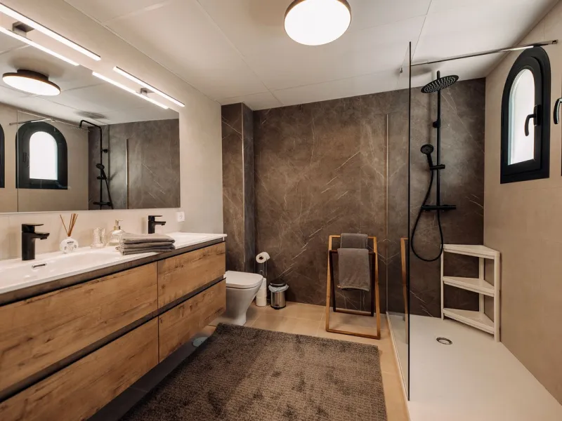 Modern Townhouse in Agra Residencial