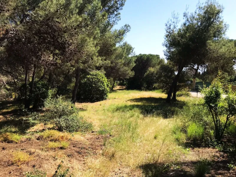Plot - Residential Plot в продаже в Marbella, Málaga. Площадь участка 4100 м²