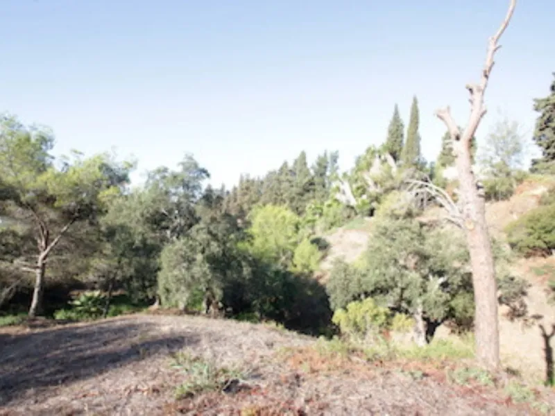 Plot - Residential Plot в продаже в Marbella, Málaga. Площадь участка 4100 м²