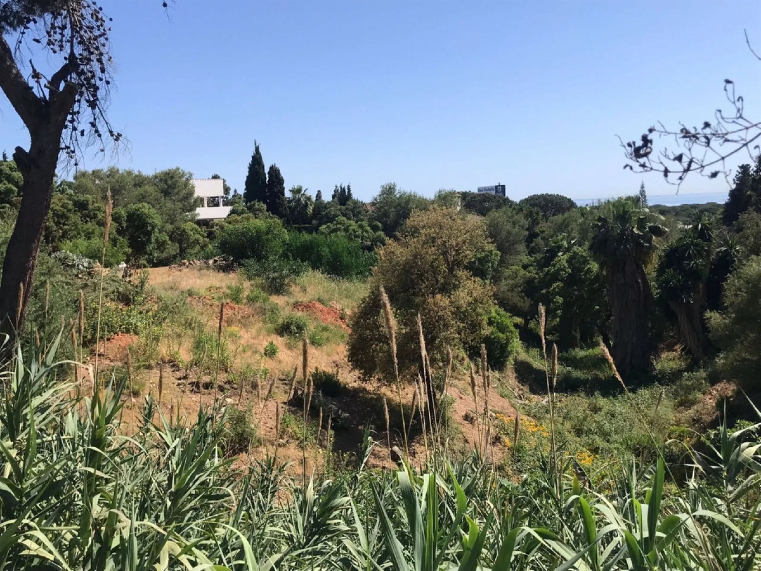 Plot - Residential Plot в продаже в Marbella, Málaga. Площадь участка 4100 м²