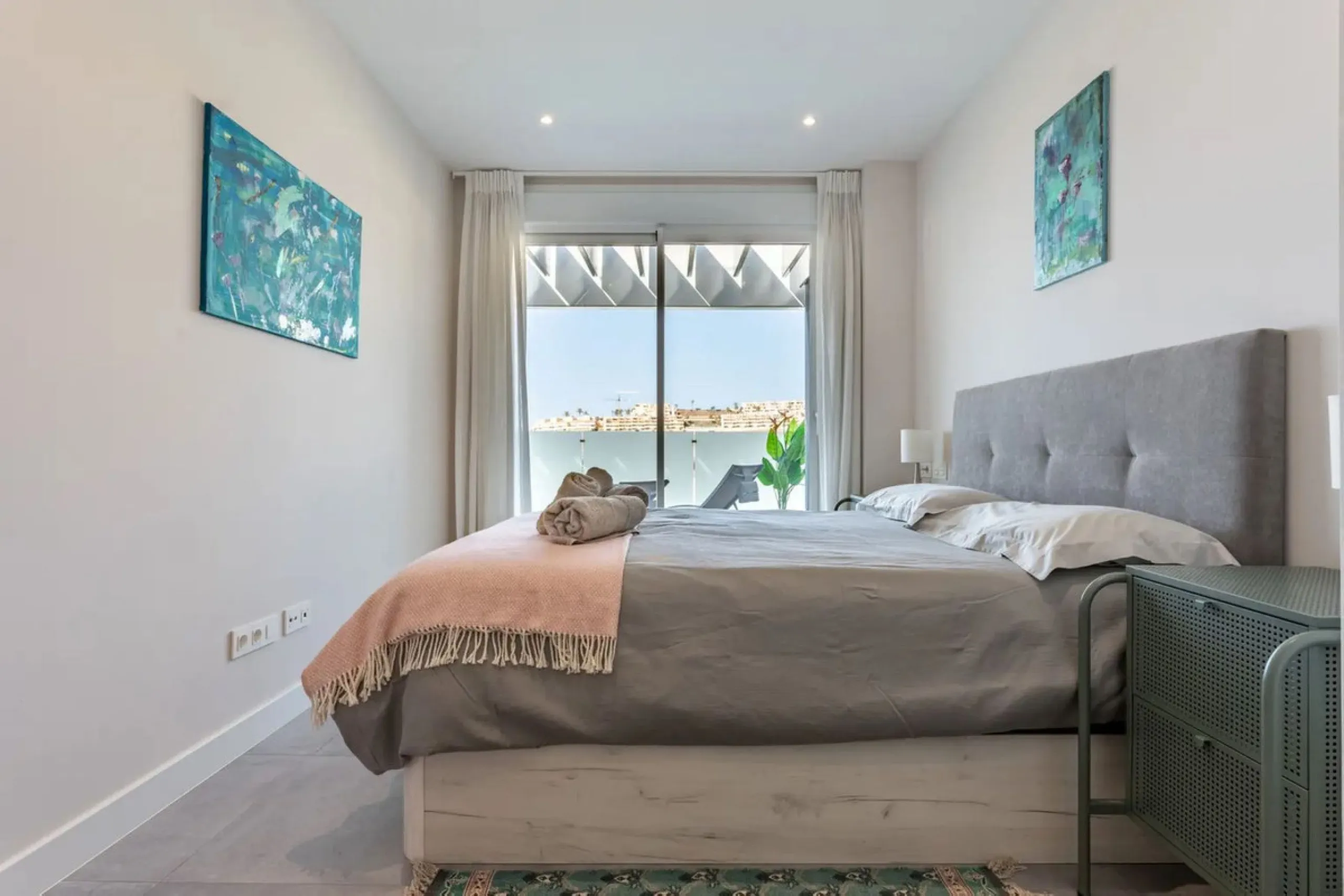 Stylish 2-Bedroom Apartment with Sunny Terrace – Calaserena, La Cala de Mijas