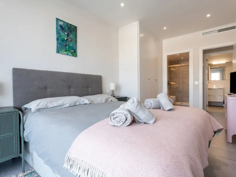 Stylish 2-Bedroom Apartment with Sunny Terrace – Calaserena, La Cala de Mijas