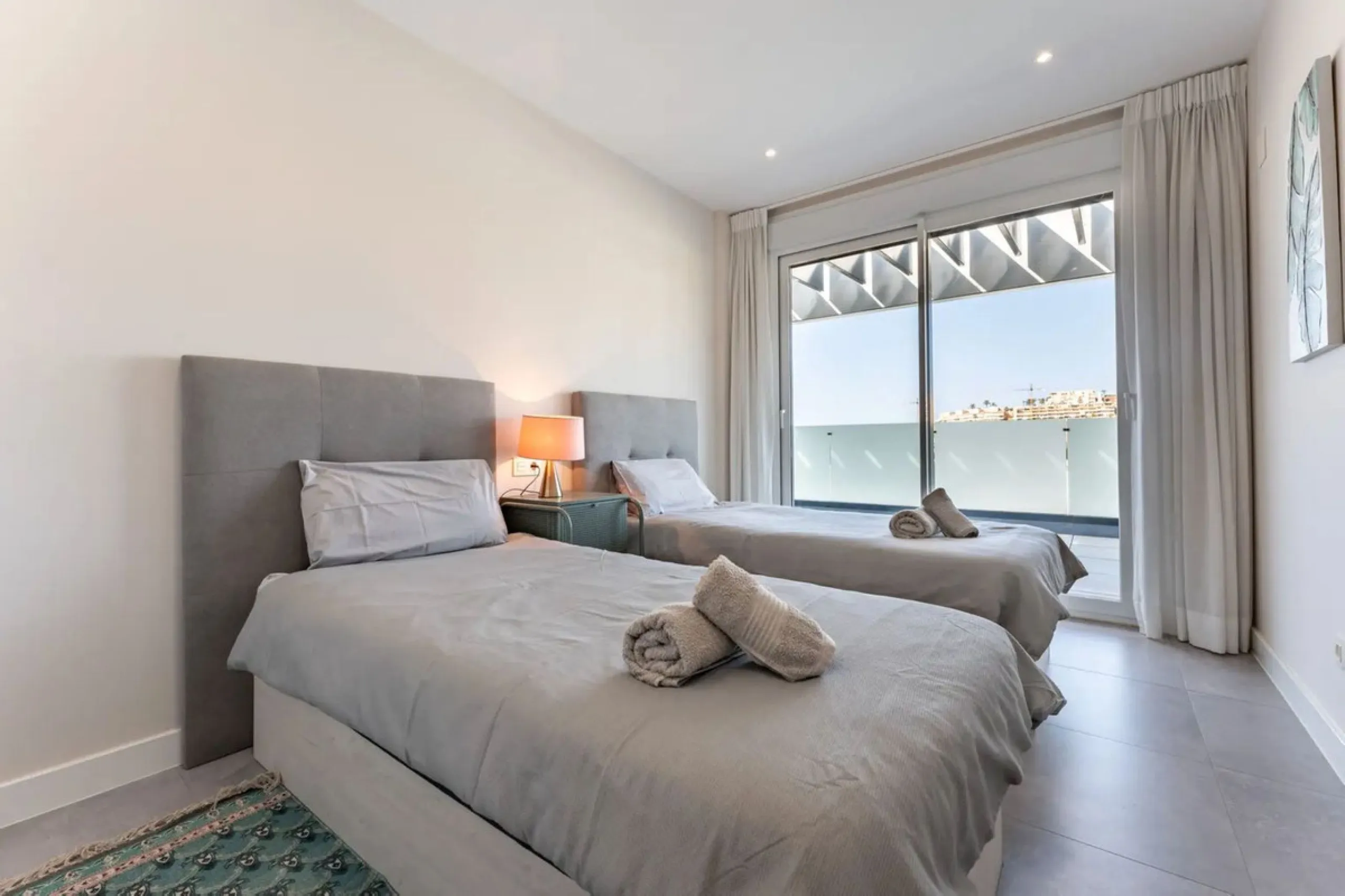 Stylish 2-Bedroom Apartment with Sunny Terrace – Calaserena, La Cala de Mijas